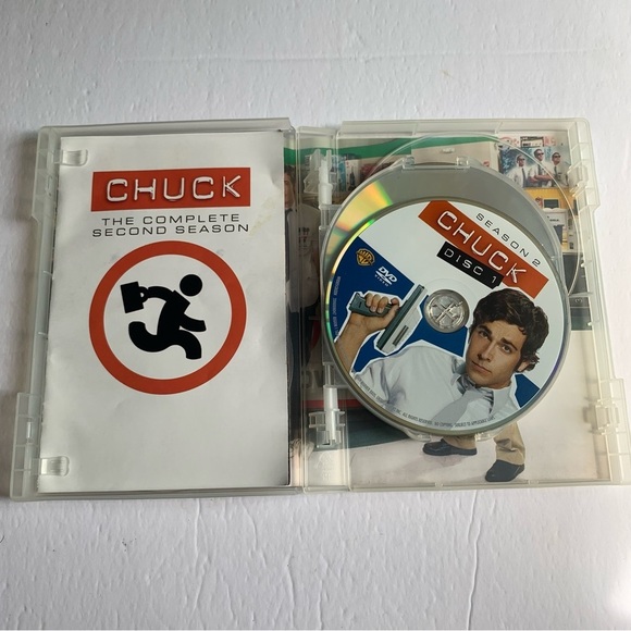 Chuck Seasons One and Two DVD series - Picture 10 of 15